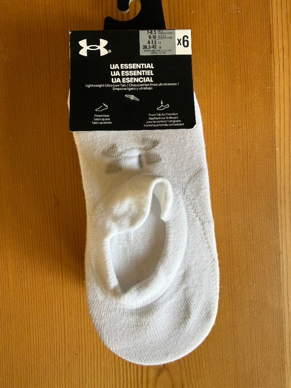 Under Armour UA No Show Ultra Low Tab Socks 6 pairs White NWT